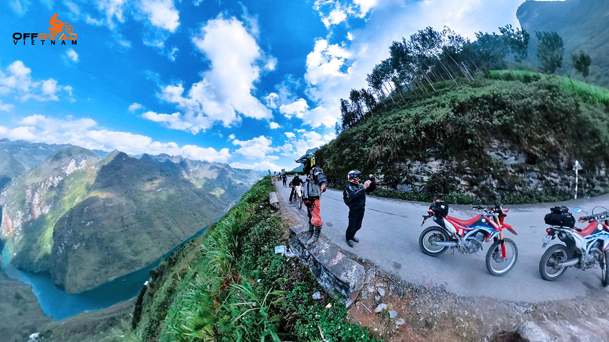 Scenic Ha Giang, Ban Gioc Falls and Historical Highway 4 guided motorbike tours on two wheels
