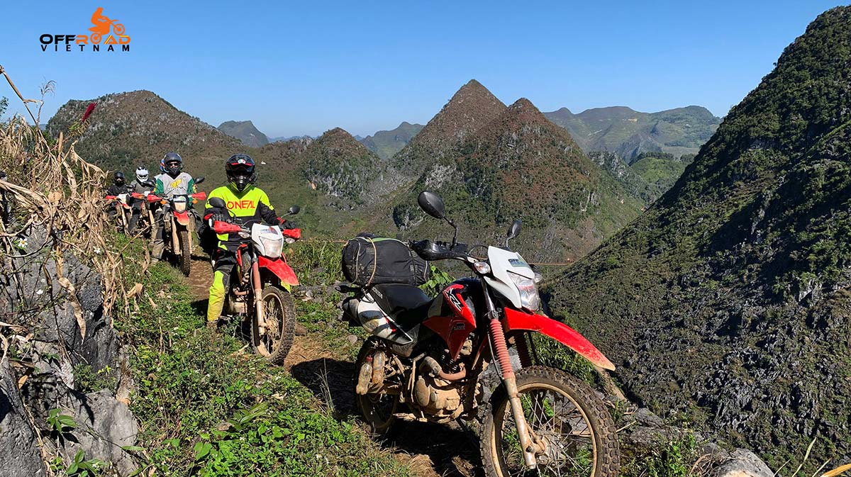 Vietnam Motorbike Rental - Guided motorcycle tours from Hanoi.